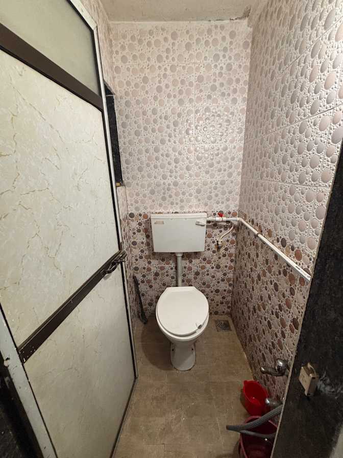 Manav Shinde's room
