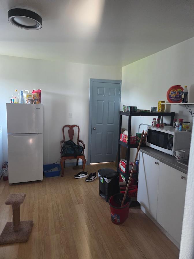 Dale's room