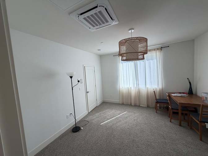 Karthik Ramakrishna's room