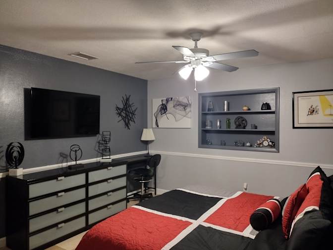 Sebring Florida's room