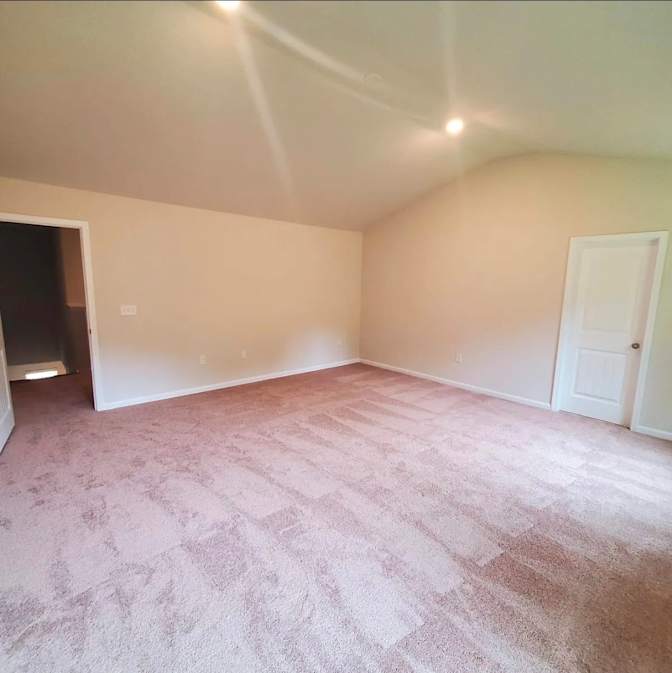 Alcove Rooms's room