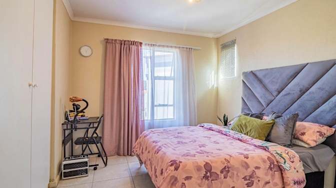 Northcliff Terrace Unit's room