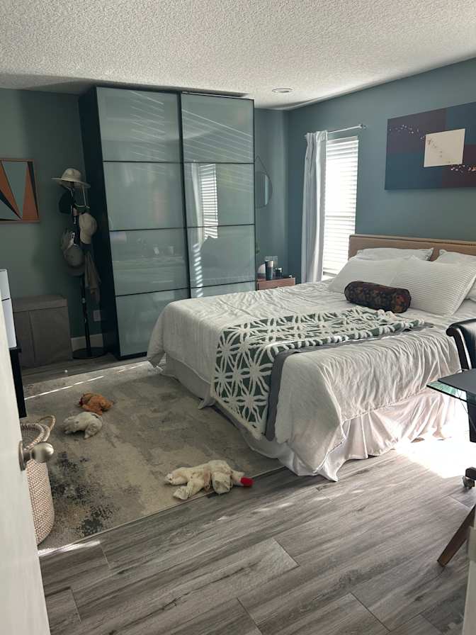 Eric's room