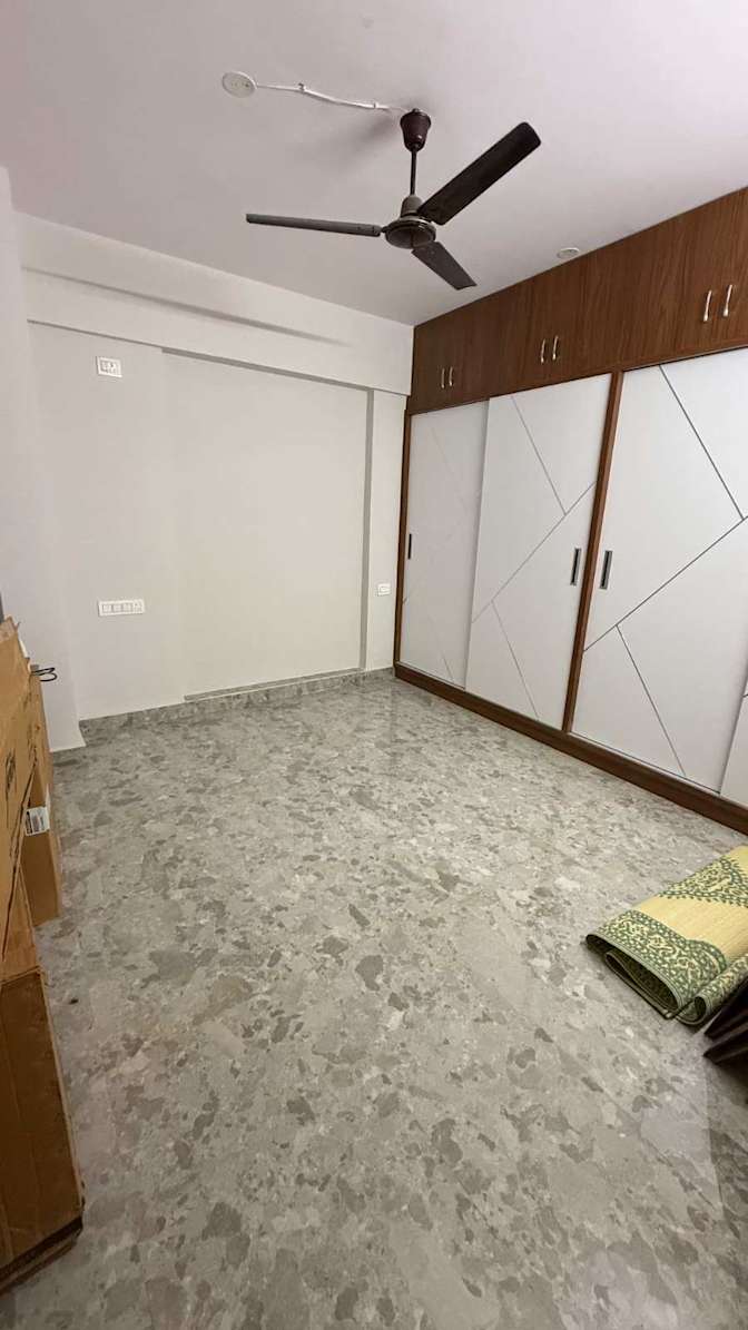 Vinay Rathikindi's room