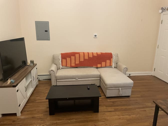 Mghanim's room