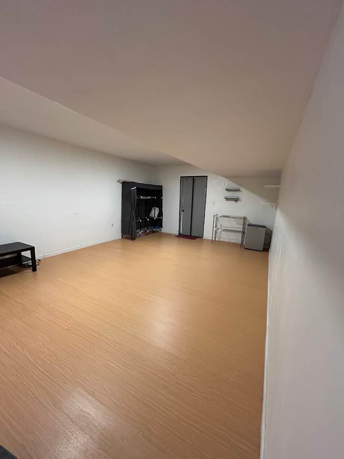 Jose's room