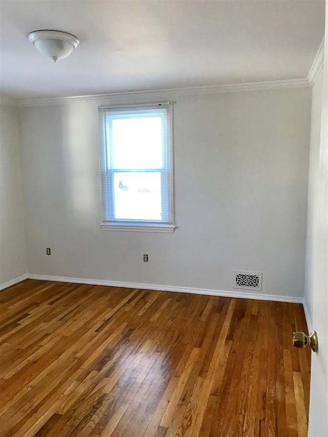 Liz's room