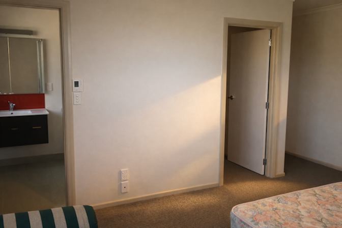 Ken's room
