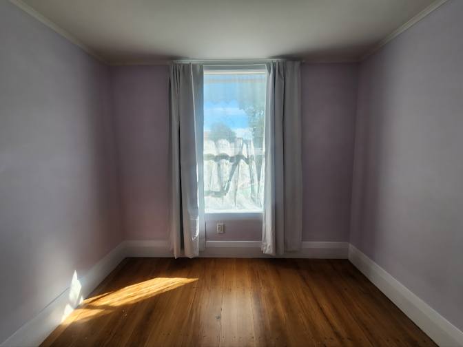 Krystle's room