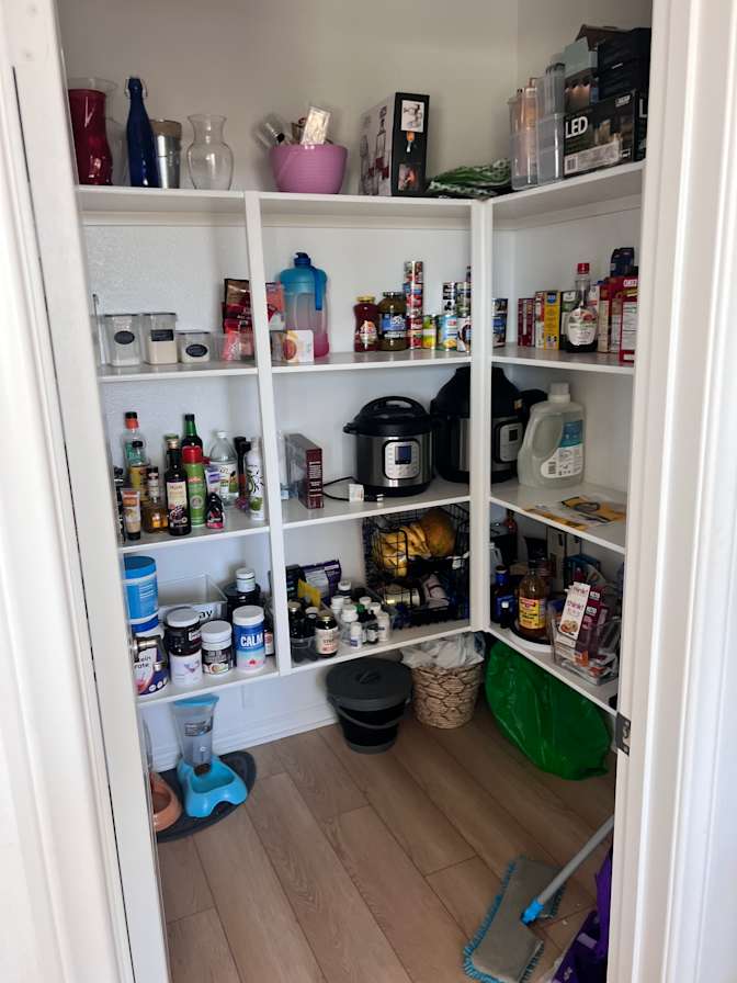 WYLIE's room