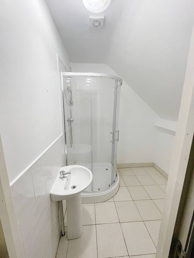 Upper Residence Property Ltd.'s room