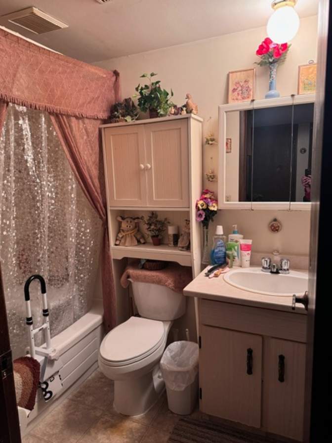 Linda's room