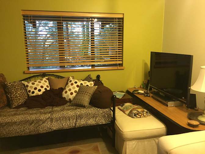 Cindy's room