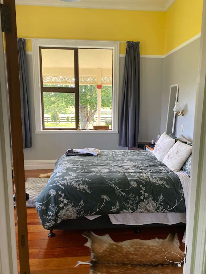 Eve's room