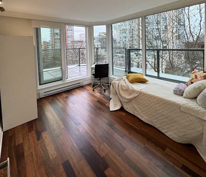Van House's room