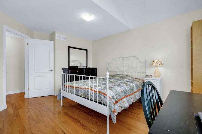 Rent In Ottawa Property Management Inc's room