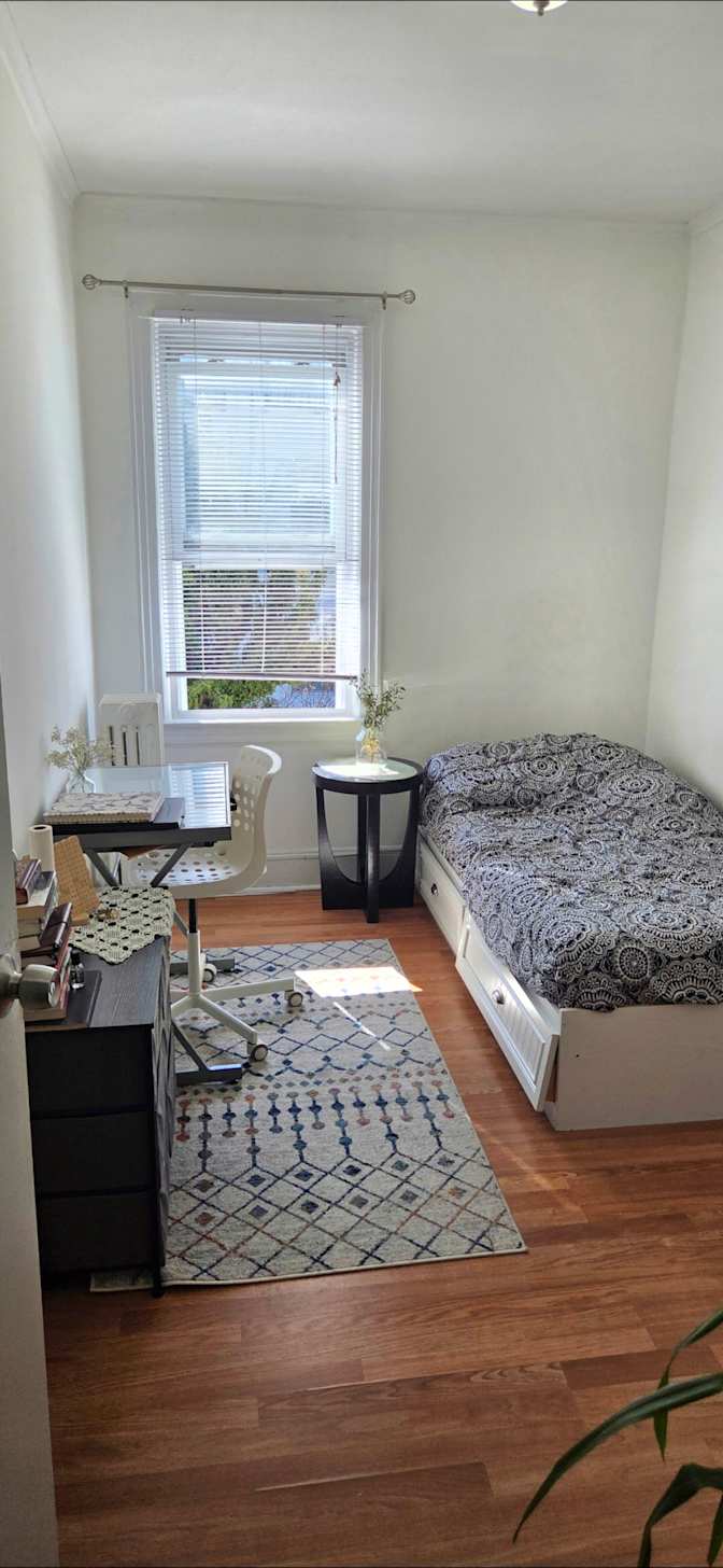 Nadira's room