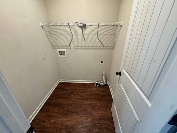 Alcove Rooms's room