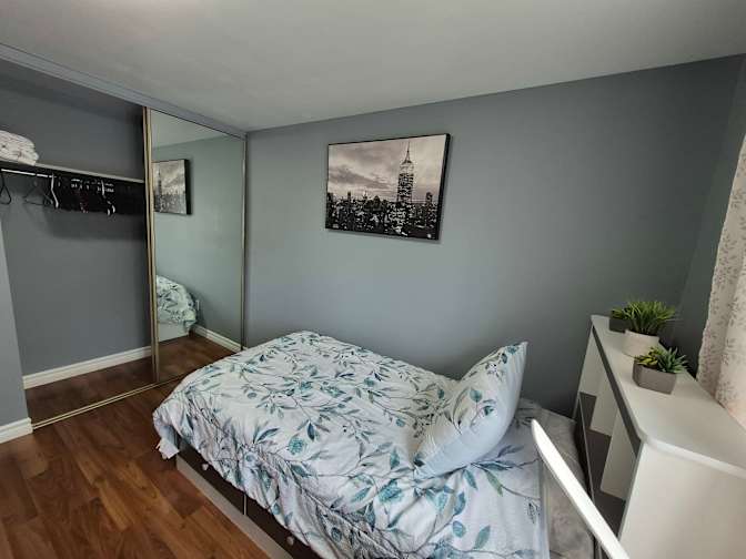 Evelyn's room