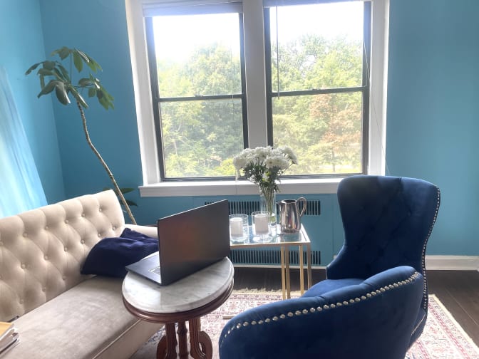Evelyn's room