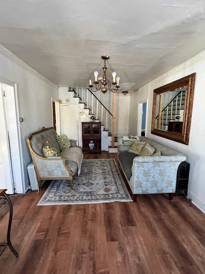 Susan Graham's room
