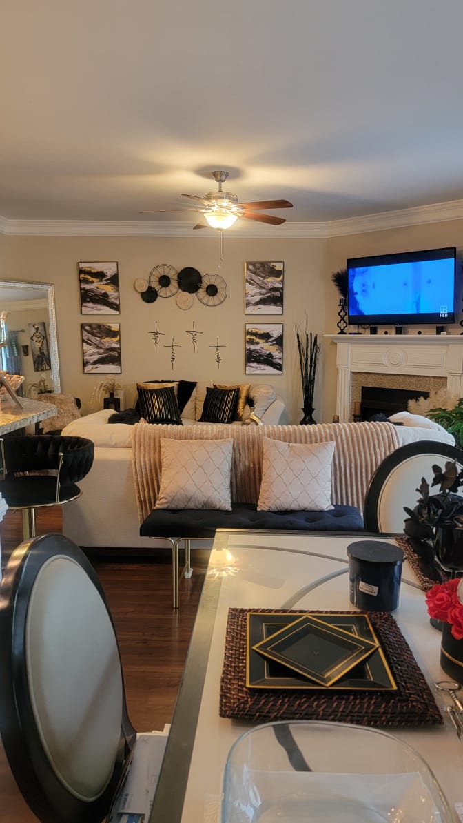 Stephanie's room