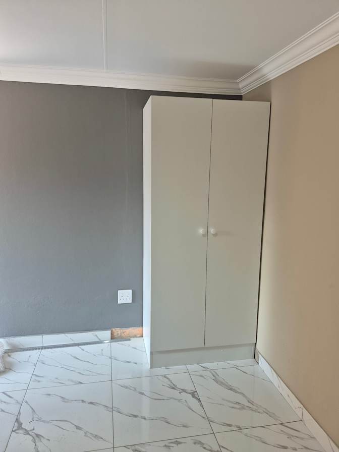 Xolani Mjiyako's room