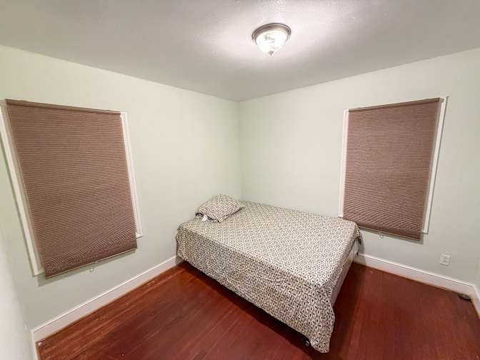 Paris's room