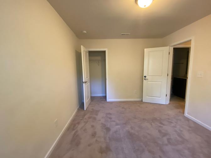 Alcove Rooms's room