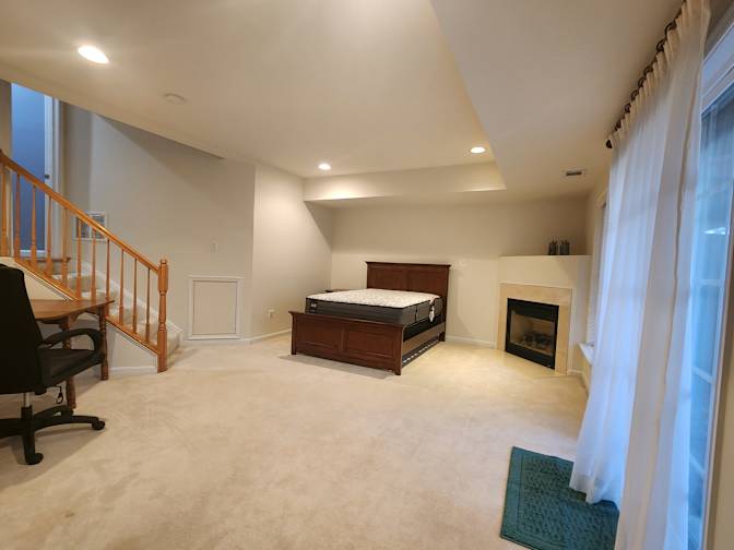 Simon's room