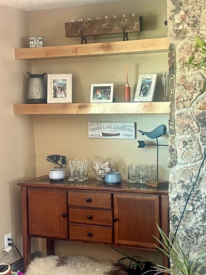 Hollie Hawkins's room
