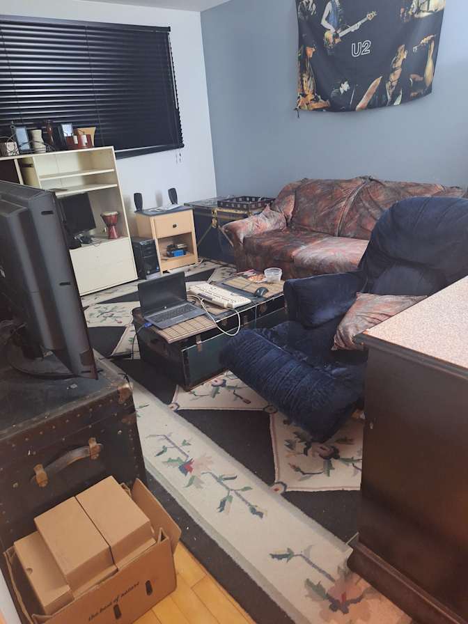 Dino's room