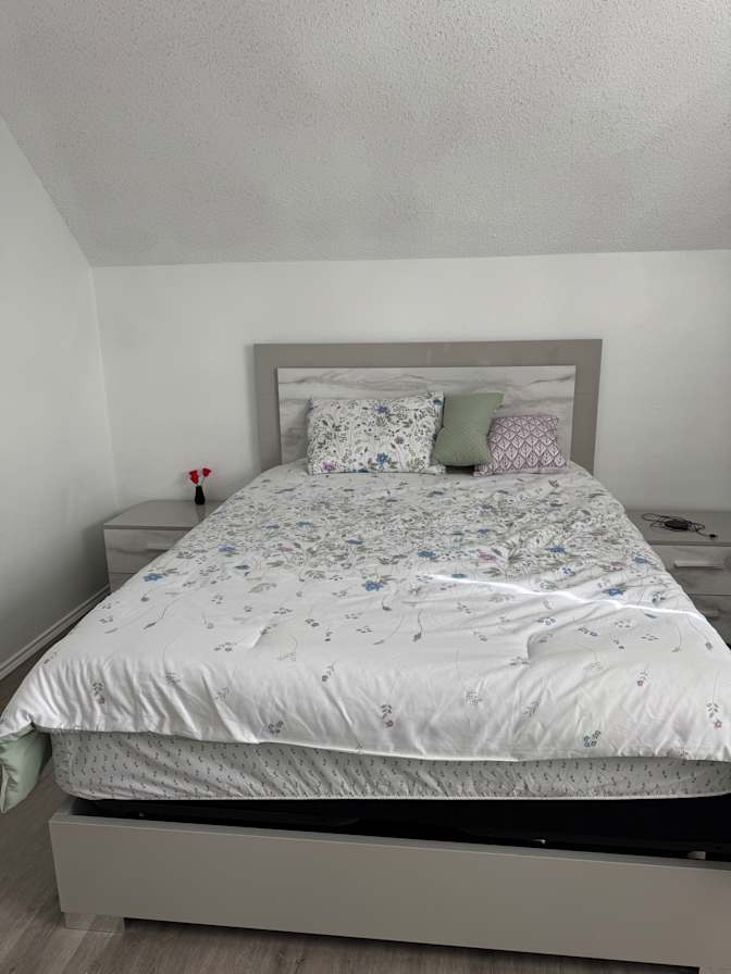 Phi's room