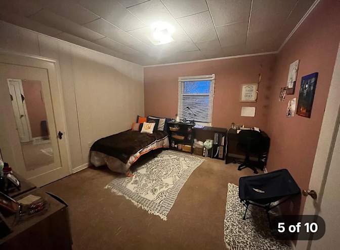 TrinaRenee's room