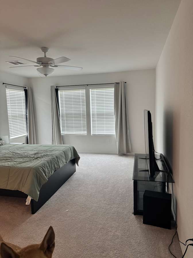 Ebenezer Davis Kissaru's room