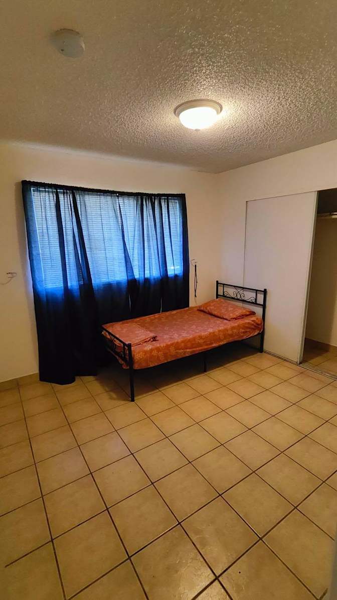 IZaya S's room