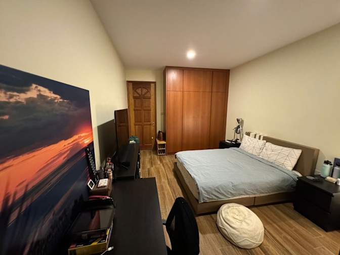 Alexis's room