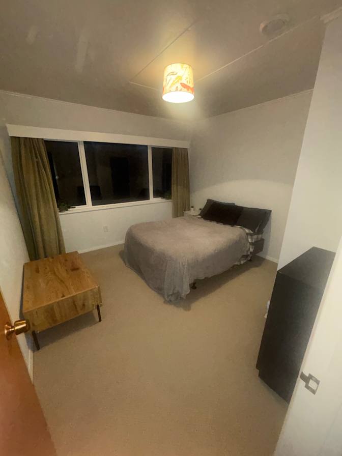 Connor Hawkins's room