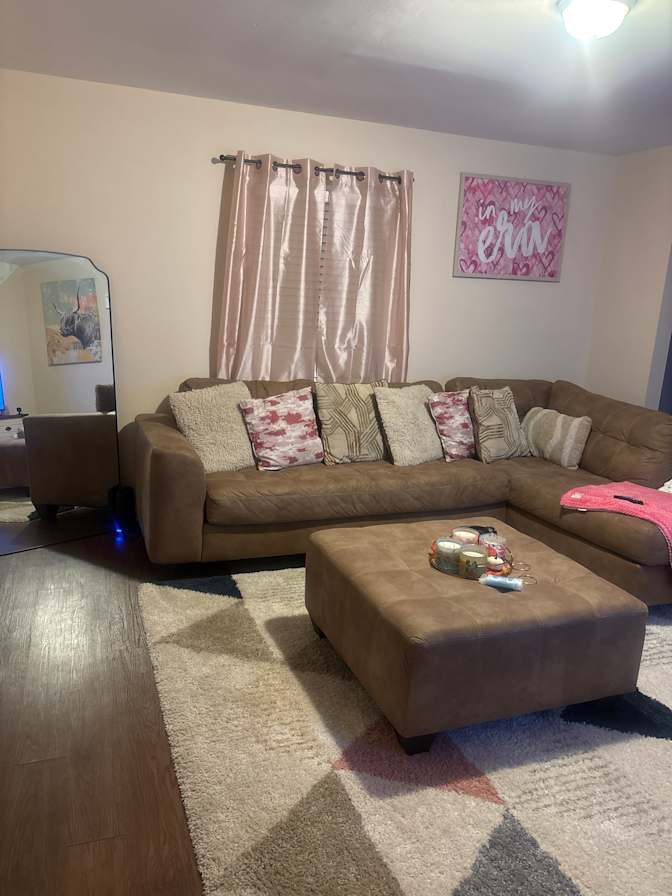Tara's room