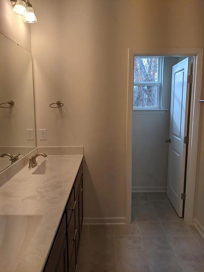 Alcove Rooms's room
