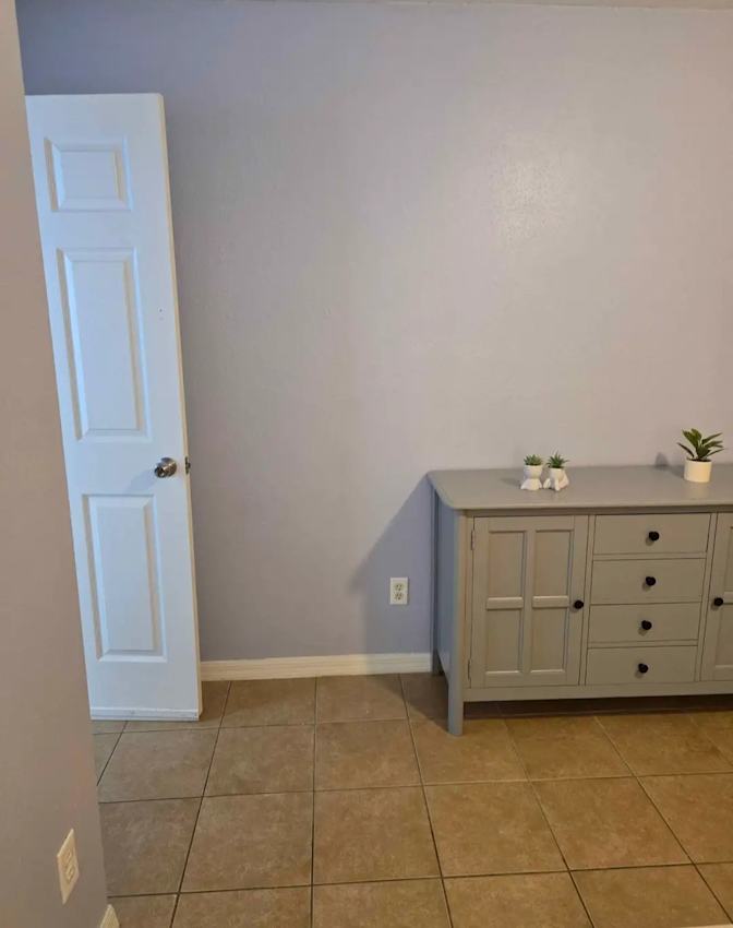 Craig's room