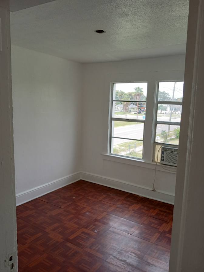 Thomas's room