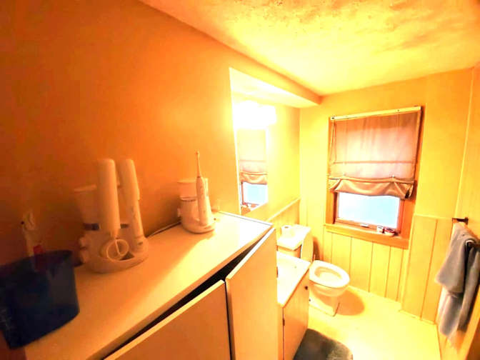 European Home - Roommate Needed's room