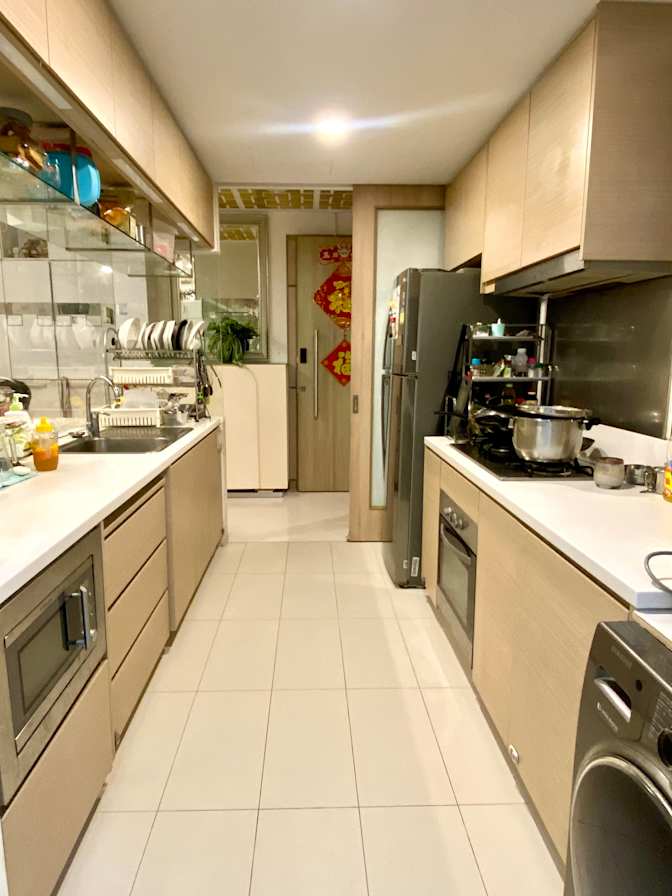 CAIHUA YANG's room
