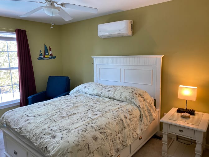 Winston's Rentals's room