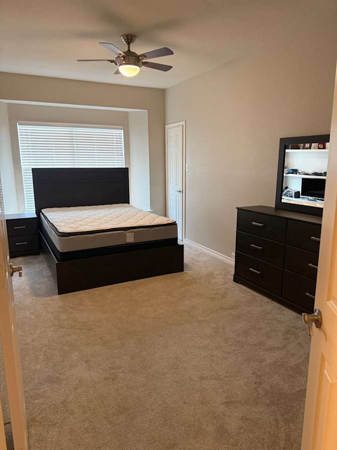 Dami's room