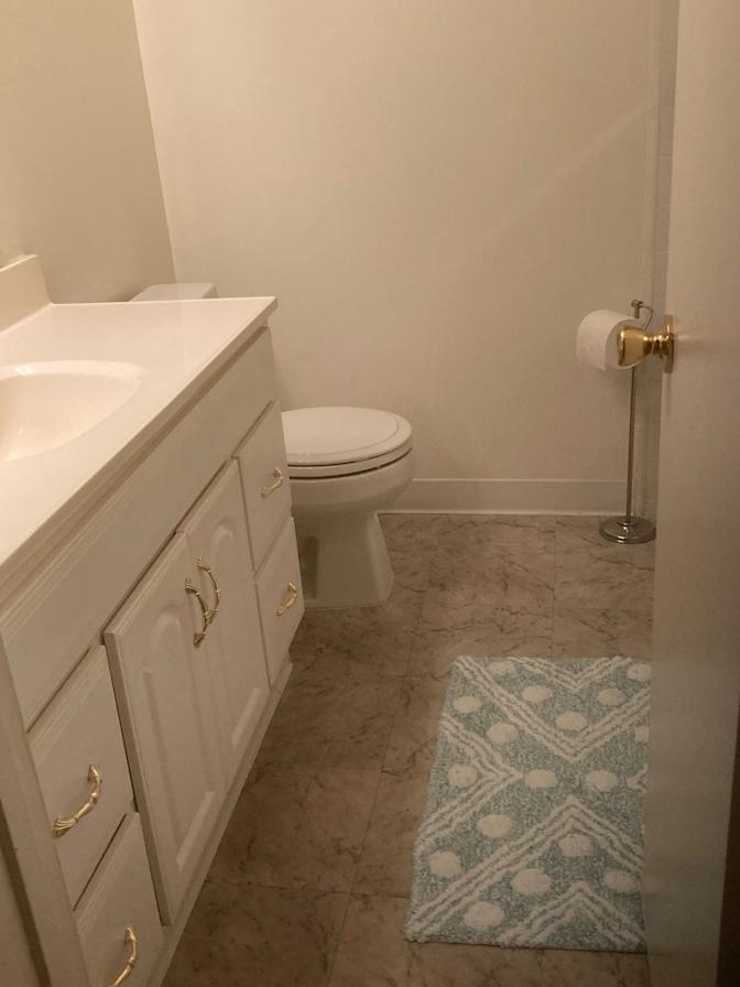 Orit's room