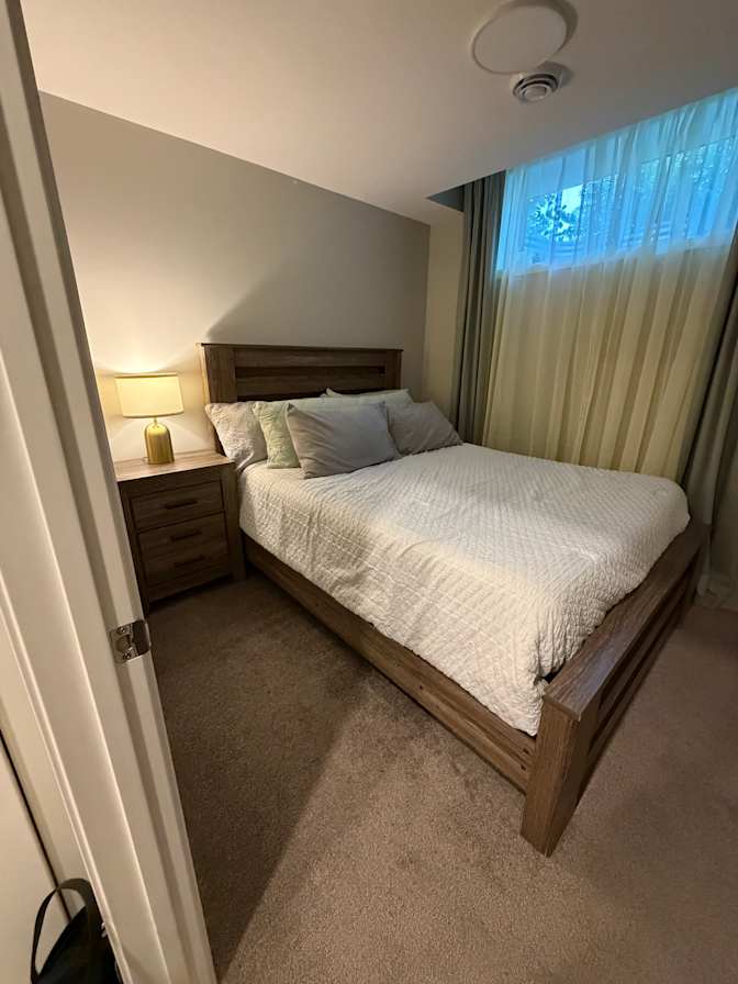 LyVasquez's room