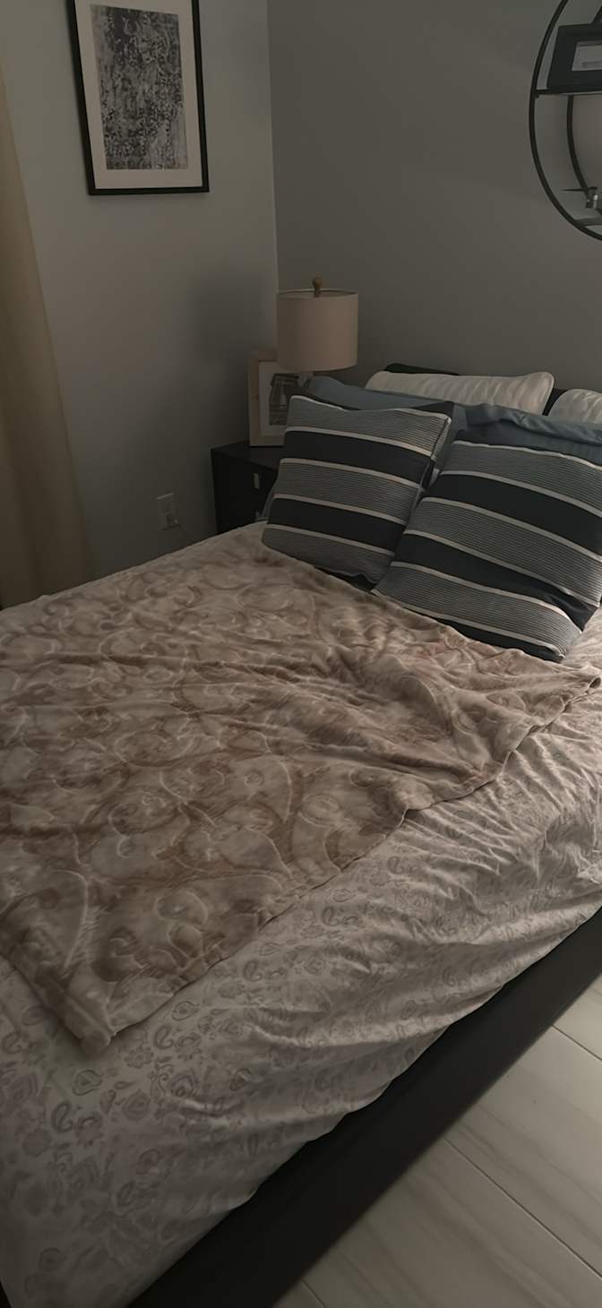 lewis's room