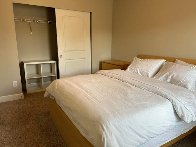 South Hill Home's room